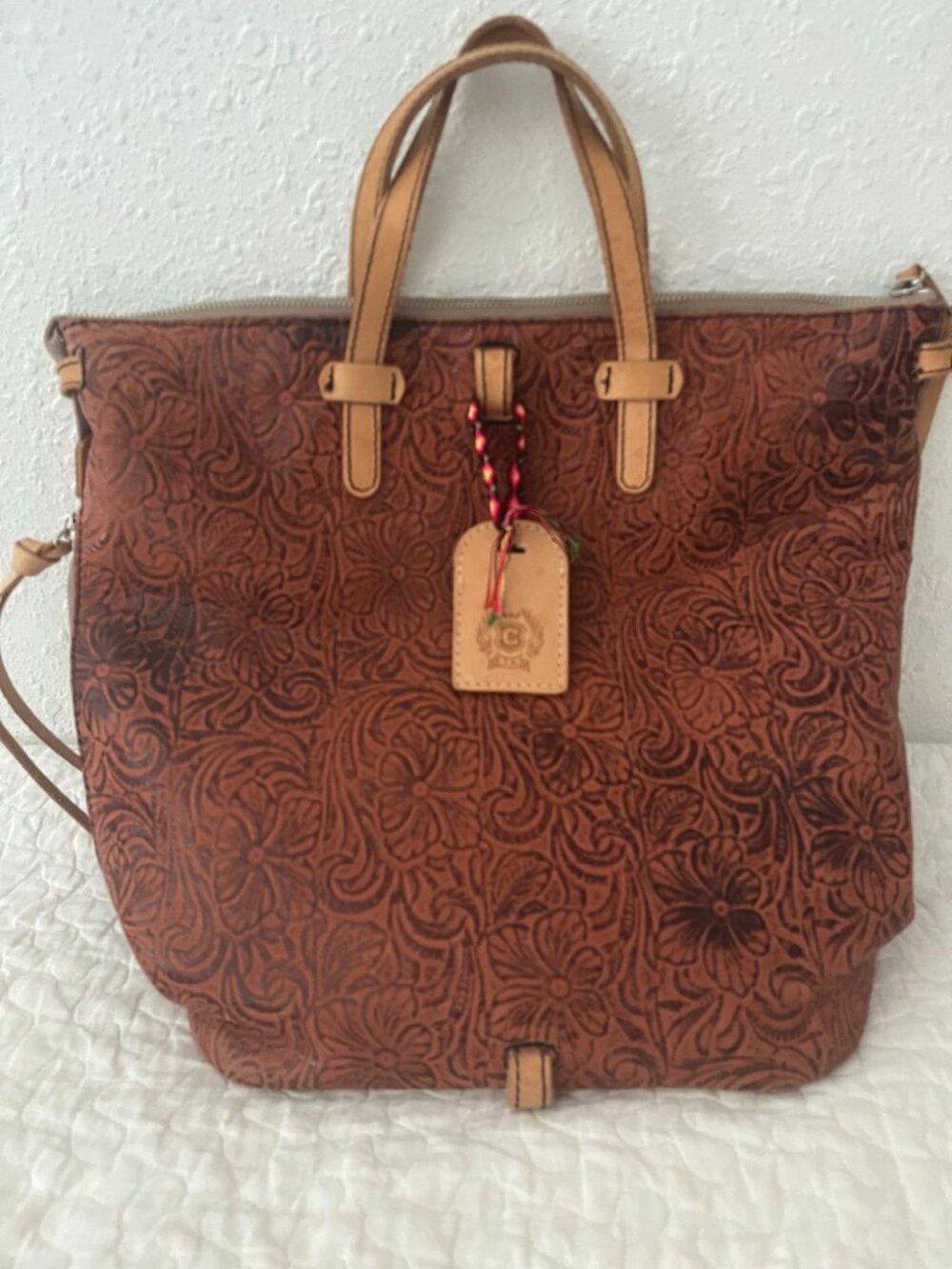 🌺🔥Consuela Sally Sling Tooled Leather Crossbody Bucket Bag✨ - Picture 2 of 4